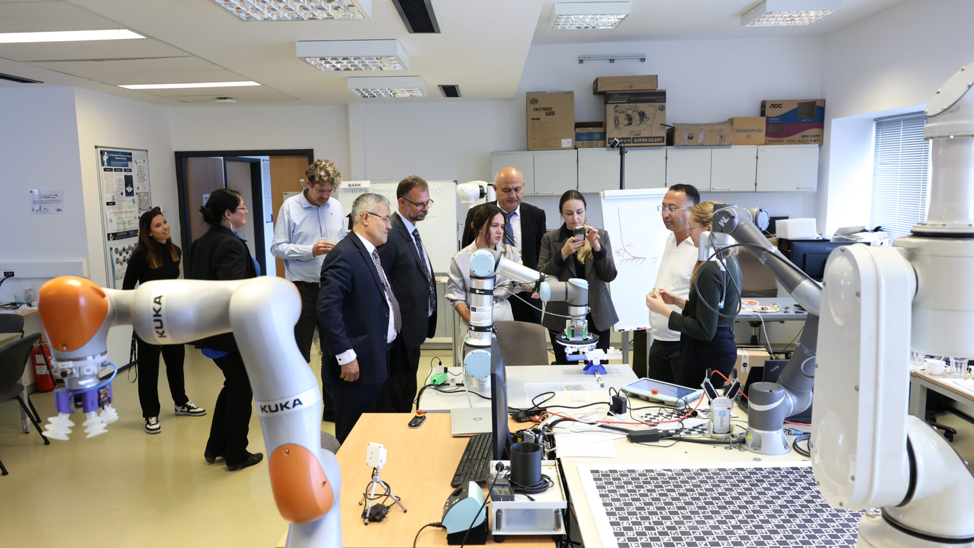 Kettős diploma és közös kutatásfejlesztési projektek  Újabb üzbég egyetemmel egyeztetetett az ÓE